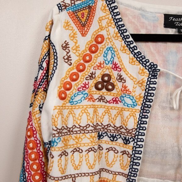 Feathers by Tolani Mara embroidered kimono-S - Picture 2 of 6